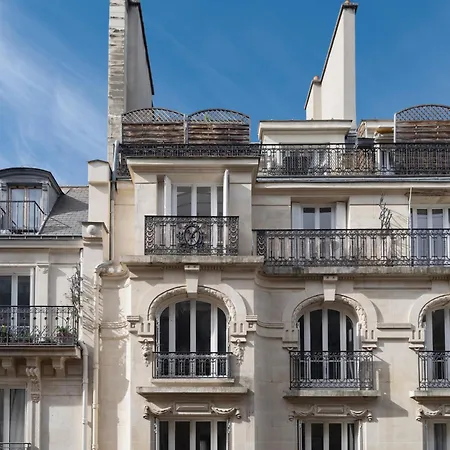 Apartment Center Trocadero Paris